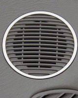 prednji centralni zvučnik